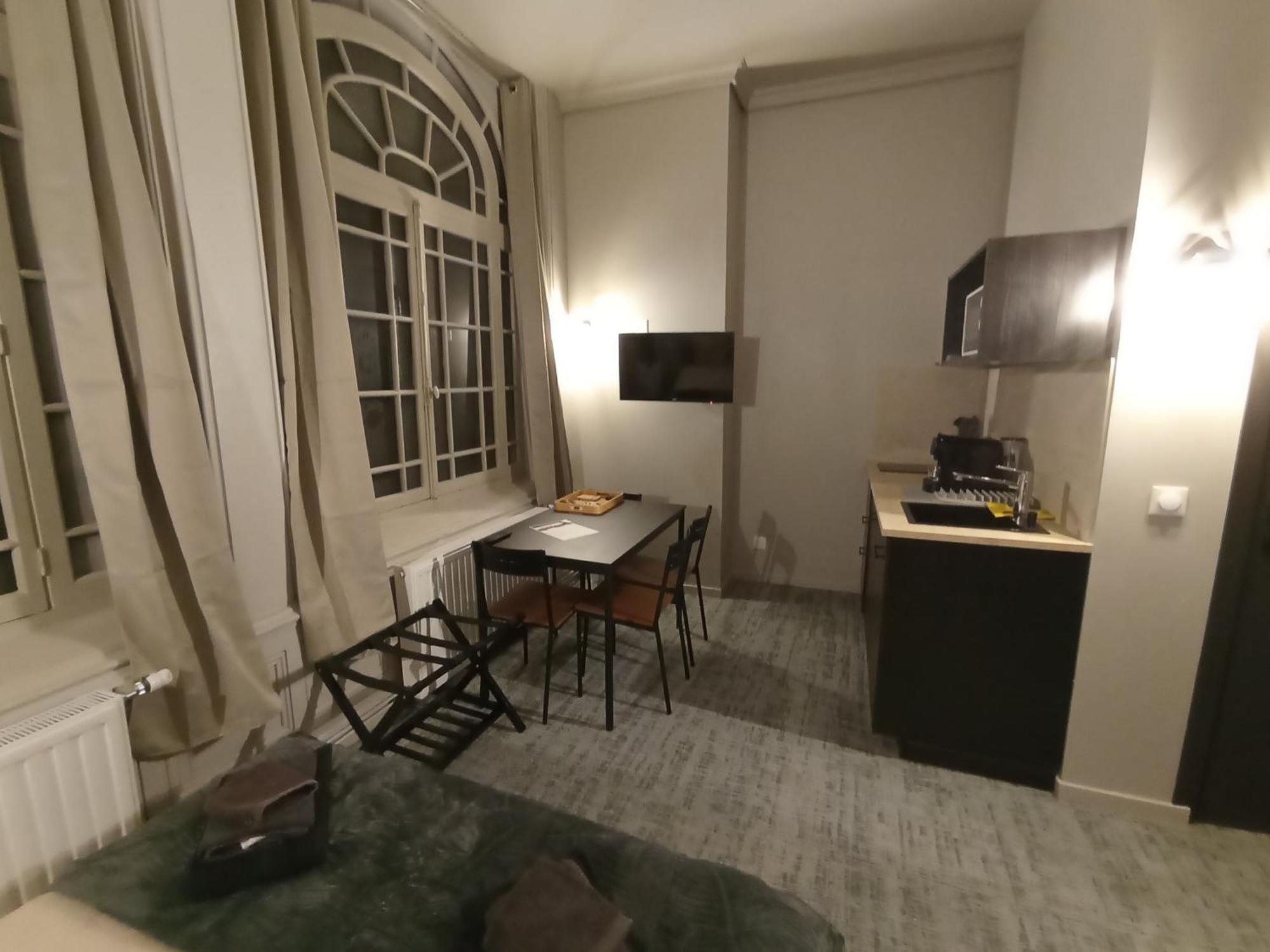 Le 12 Wifi Neuf App 01 Apartment Saint-Etienne  Ngoại thất bức ảnh
