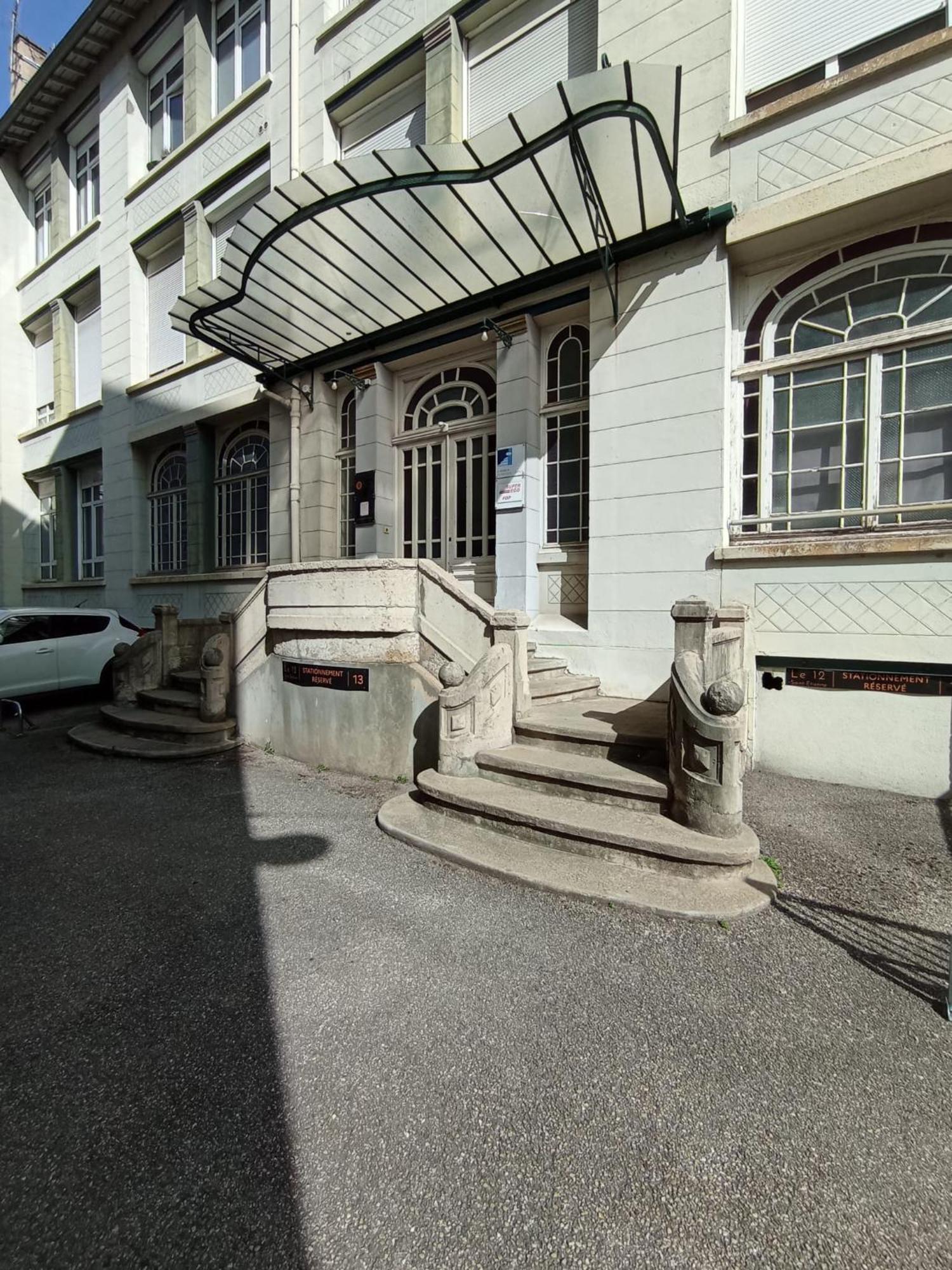 Le 12 Wifi Neuf App 01 Apartment Saint-Etienne  Ngoại thất bức ảnh